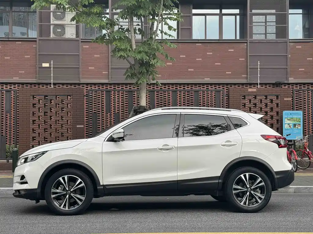 Nissan Qashqai 2022 — фото 3