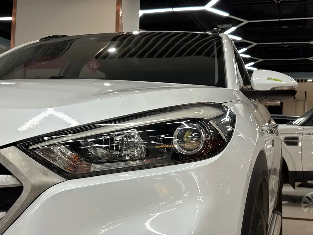 Hyundai Tucson 2018 — фото 26
