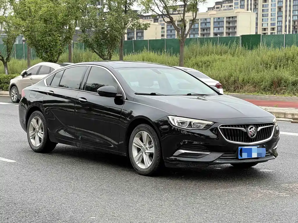 Buick Regal 2018 — фото 3