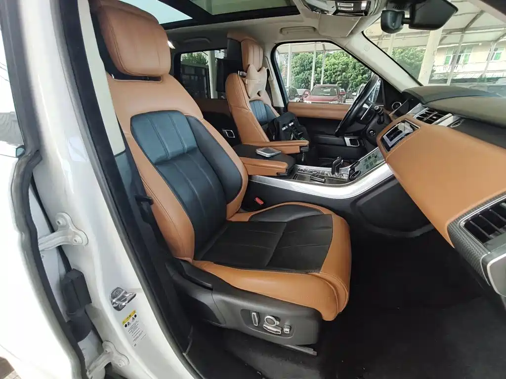 Land Rover Range Rover Sport 2020 — фото 25