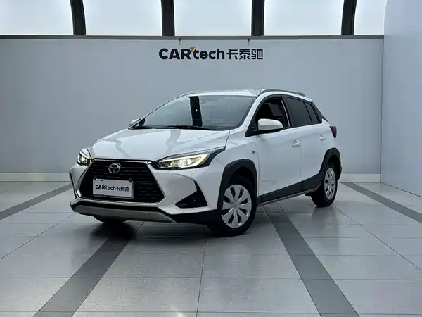 Toyota Yaris L 2022