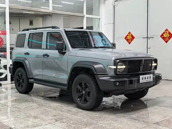 Tank 300 2022
