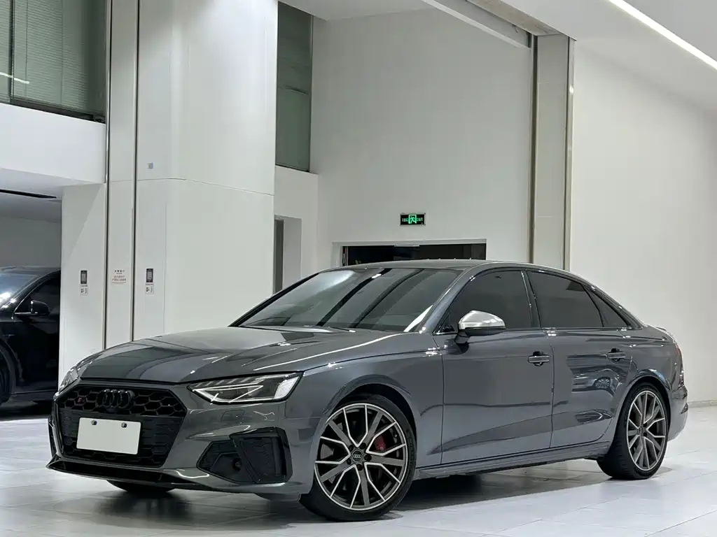 Audi S4 2024