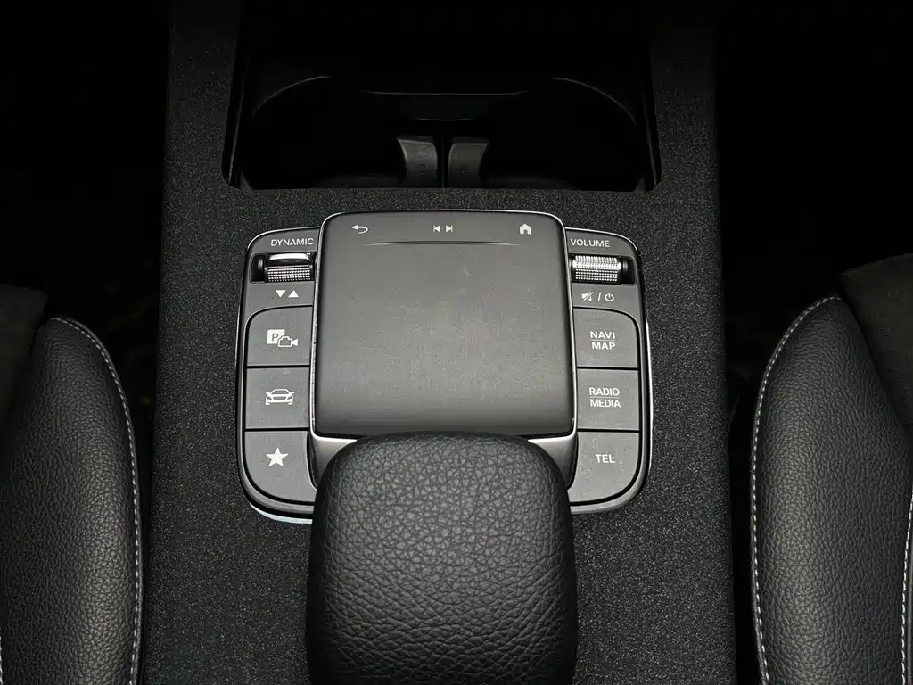 Mercedes-Benz A-Class 2020 — фото 18