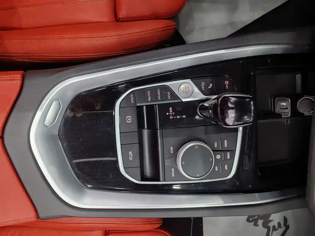 BMW Z4 2023 — фото 11
