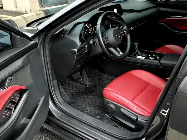 Mazda 3 Axela 2020