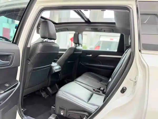 Toyota Highlander 2017