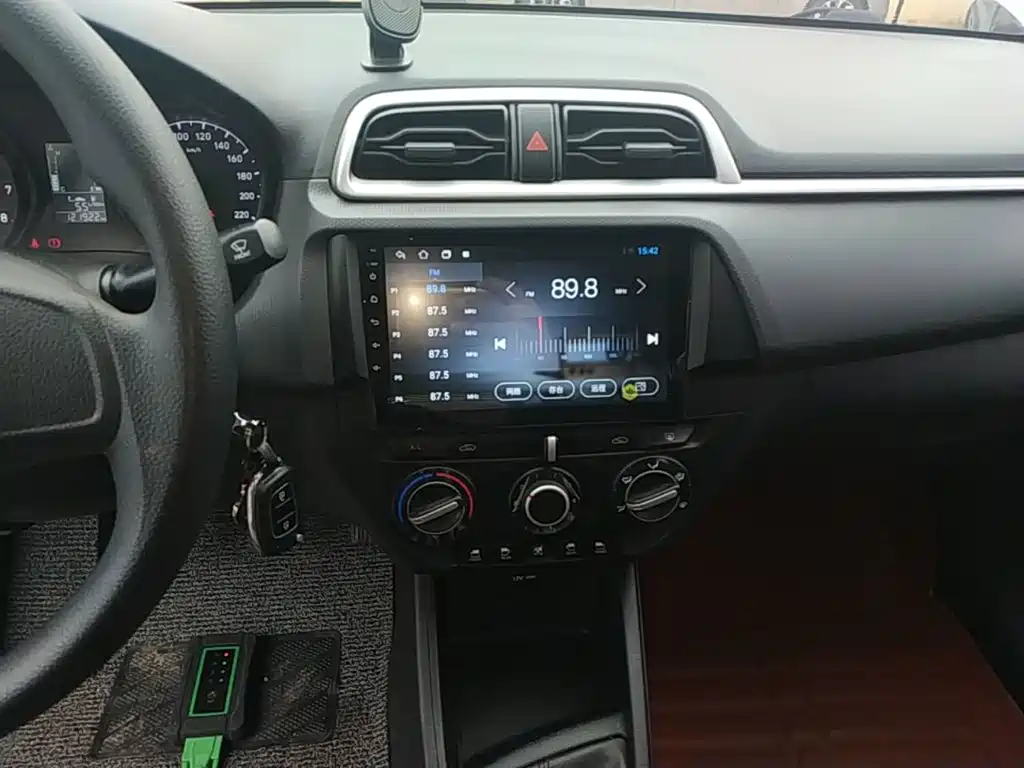 Hyundai Accent 2018 — фото 13