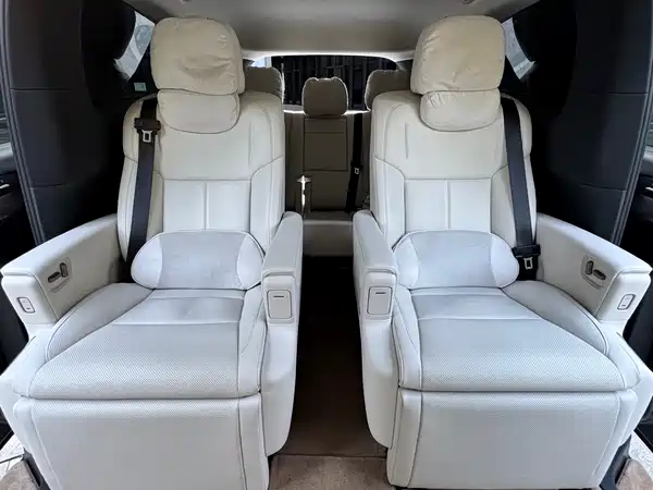 Li Auto MEGA 2025