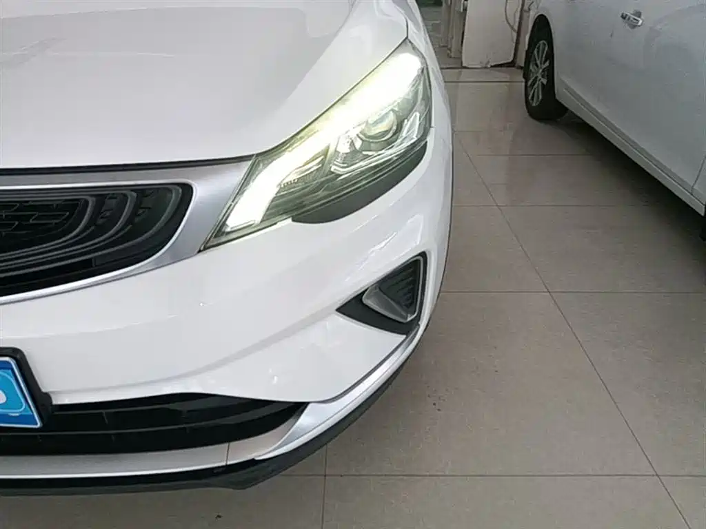 Geely Emgrand GS 2019 — фото 24