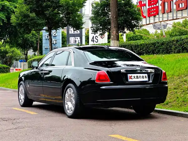 Rolls-Royce Ghost 2015