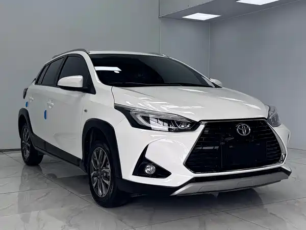 Toyota Yaris L 2021