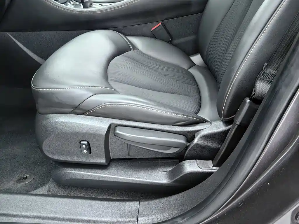 Buick Envision Plus 2017 — фото 20