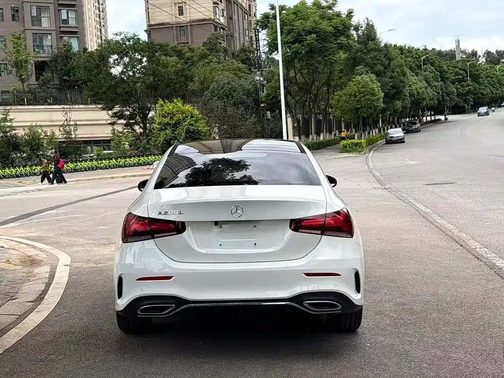Mercedes-Benz A-Class 2018 — фото 10