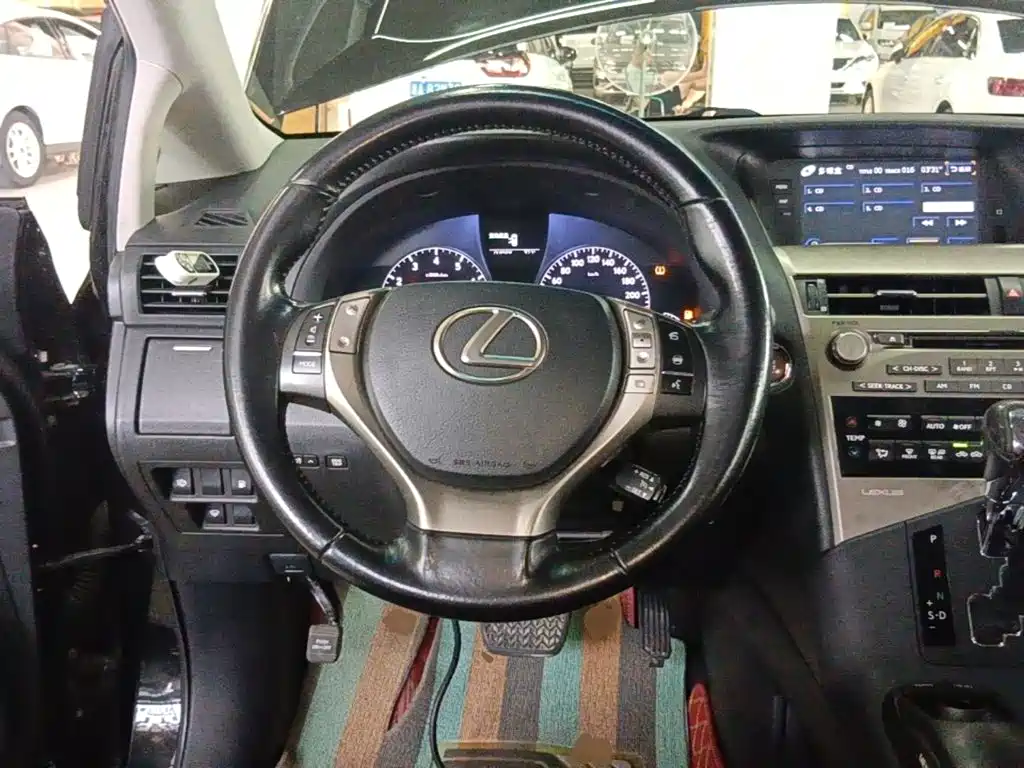 Lexus RX Classic 2015 — фото 11
