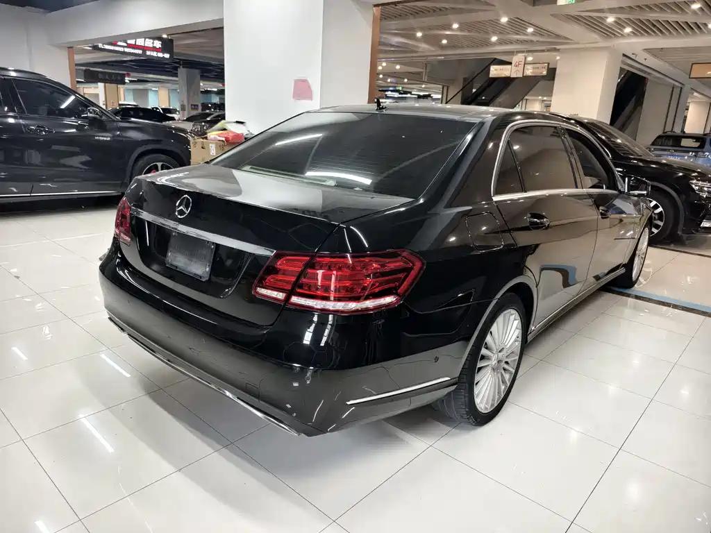 Mercedes-Benz E-Class 2015 — фото 9