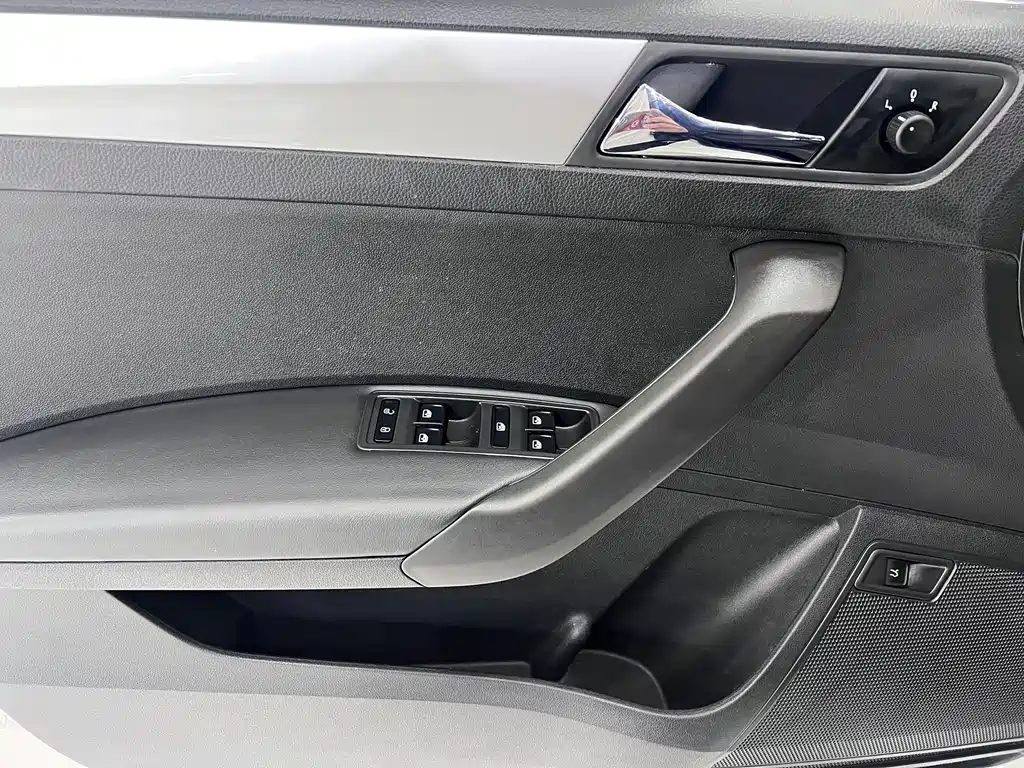Skoda Rapid 2022 — фото 8