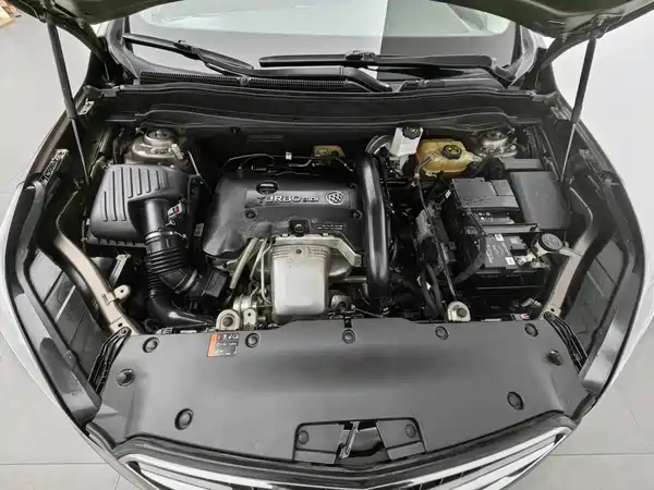Buick Envision Plus 2018