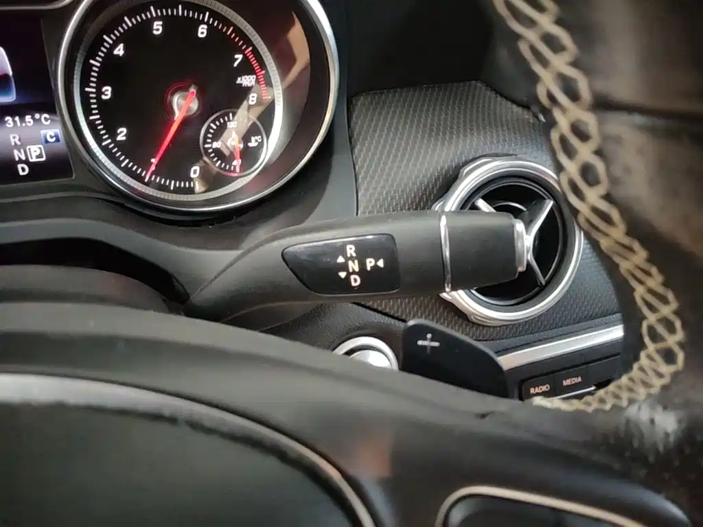 Mercedes-Benz GLA 2018 — фото 14