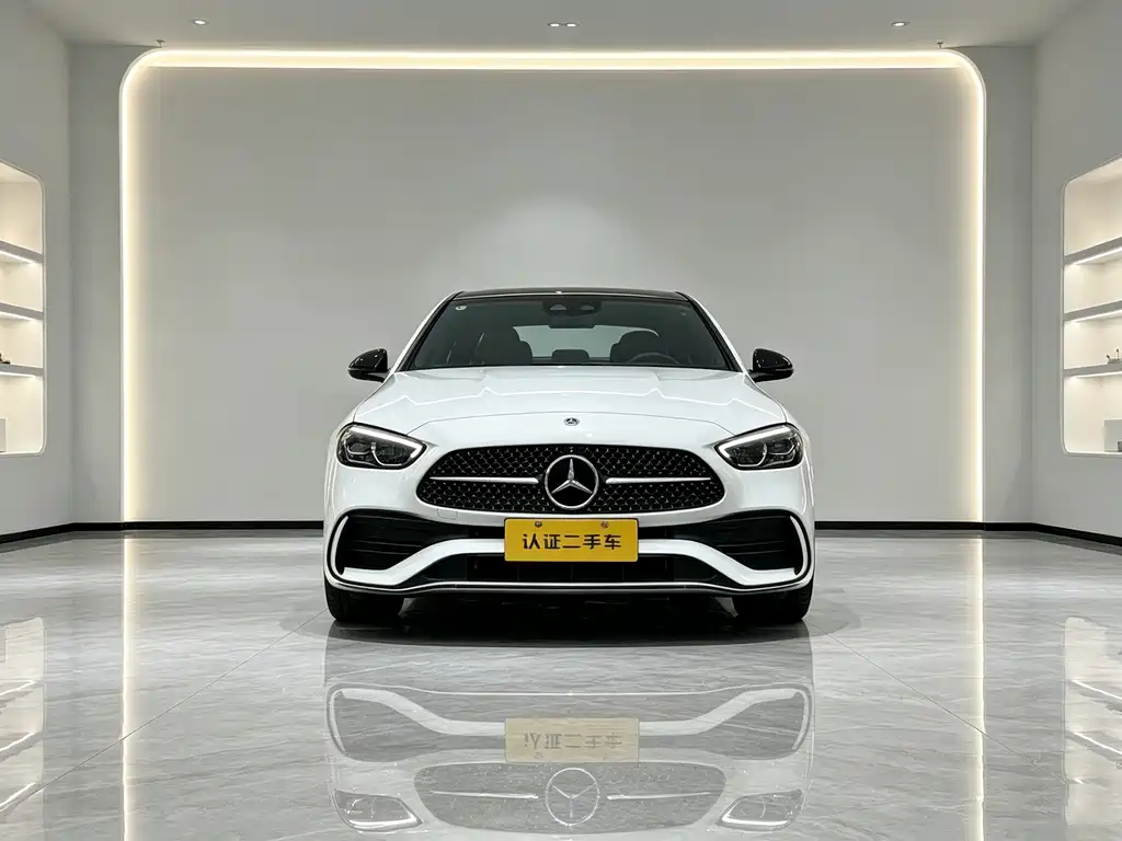 Mercedes-Benz C-Class 2024