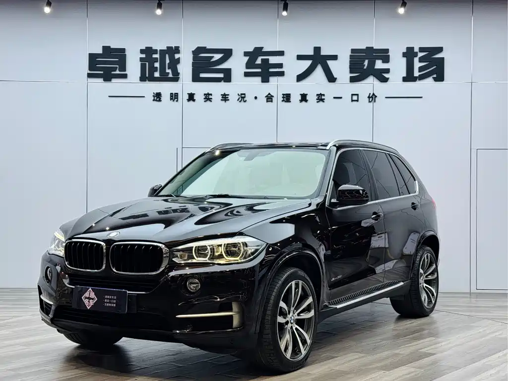 BMW X5 2018 — фото 1