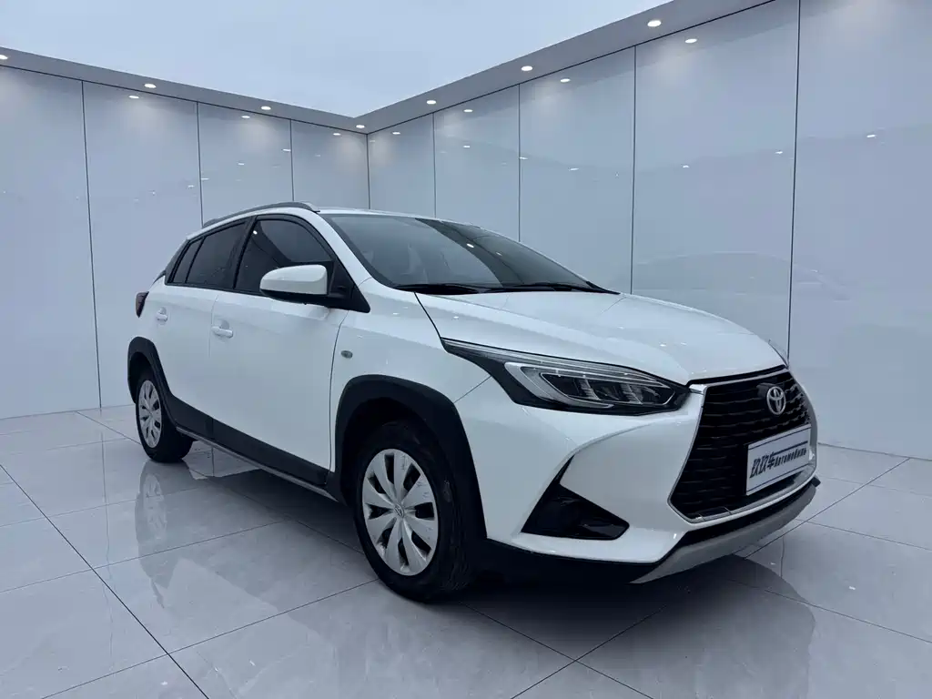 Toyota Yaris L 2022