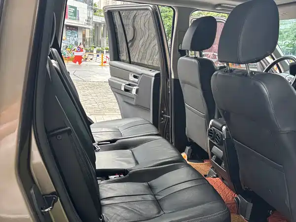 Land Rover Discovery 2014