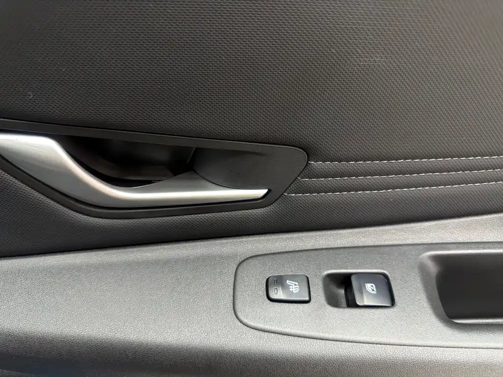 Hyundai Elantra 2023 — фото 28