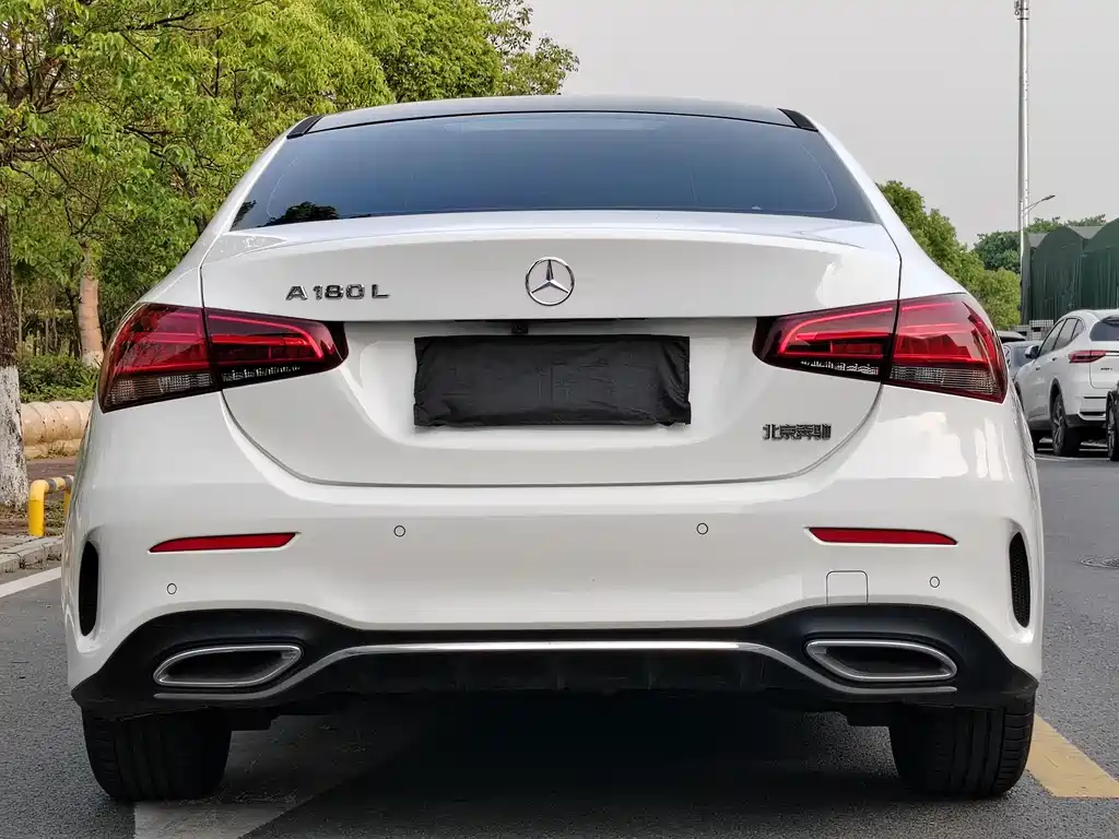 Mercedes-Benz A-Class 2019 — фото 13