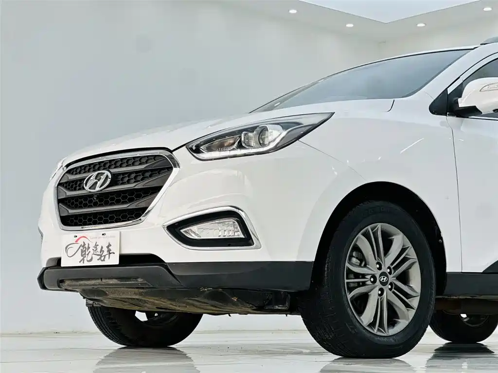 Hyundai ix35 2015 — фото 8