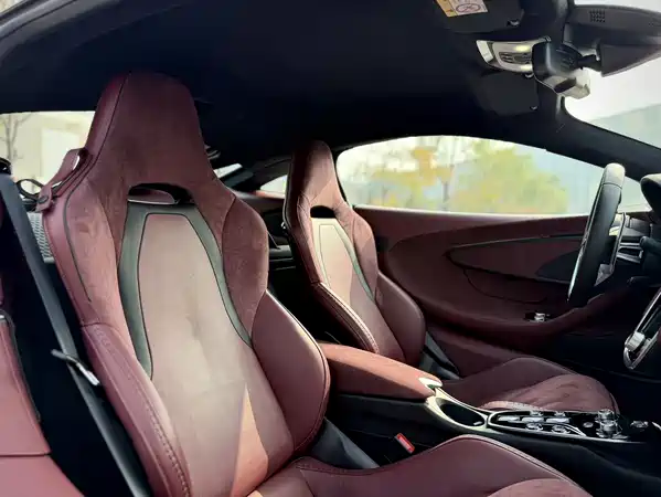 McLaren GT 2022