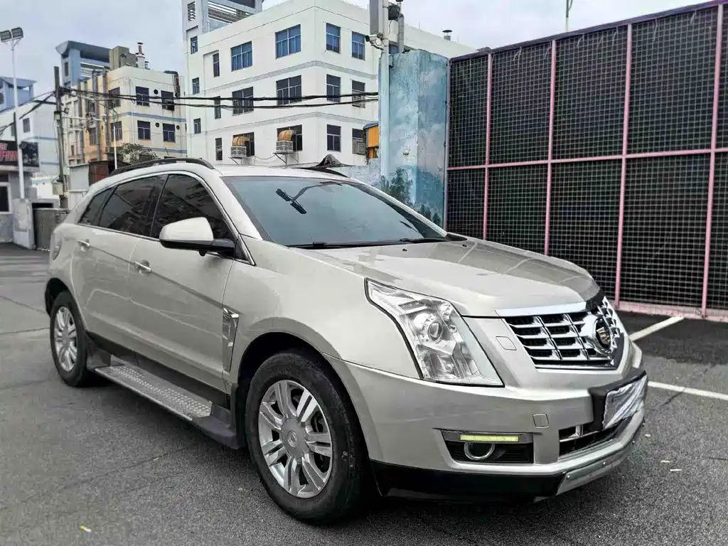 Cadillac SRX 2014 — фото 2