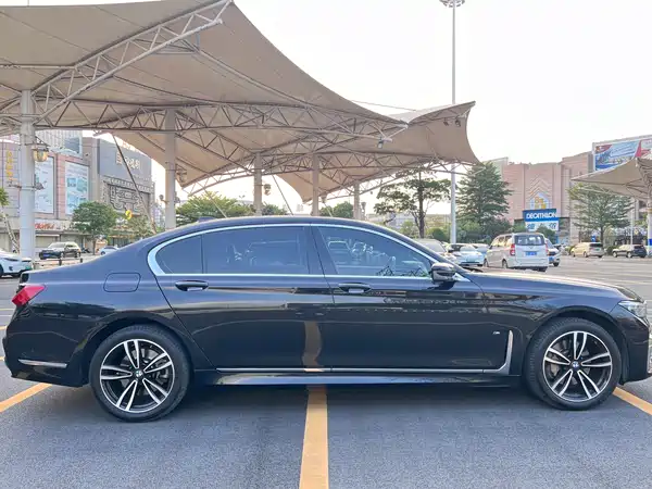 BMW 7 Series 2023