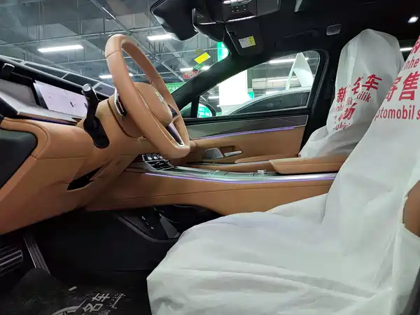 BYD Han L 2025
