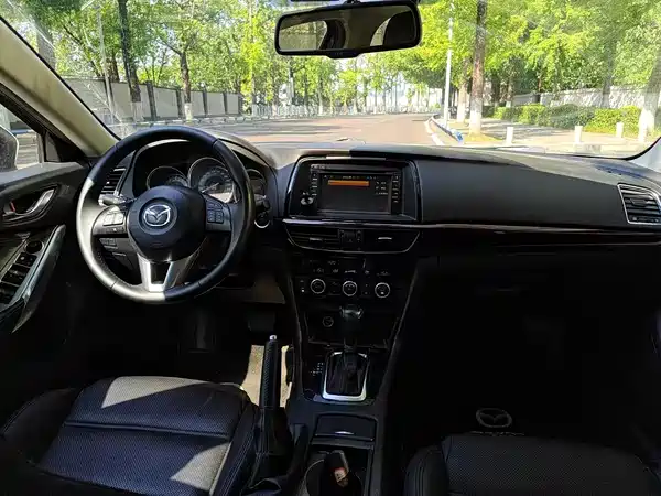 Mazda Atenza 2015