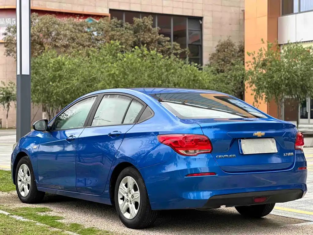 Chevrolet Cavalier 2017 — фото 13