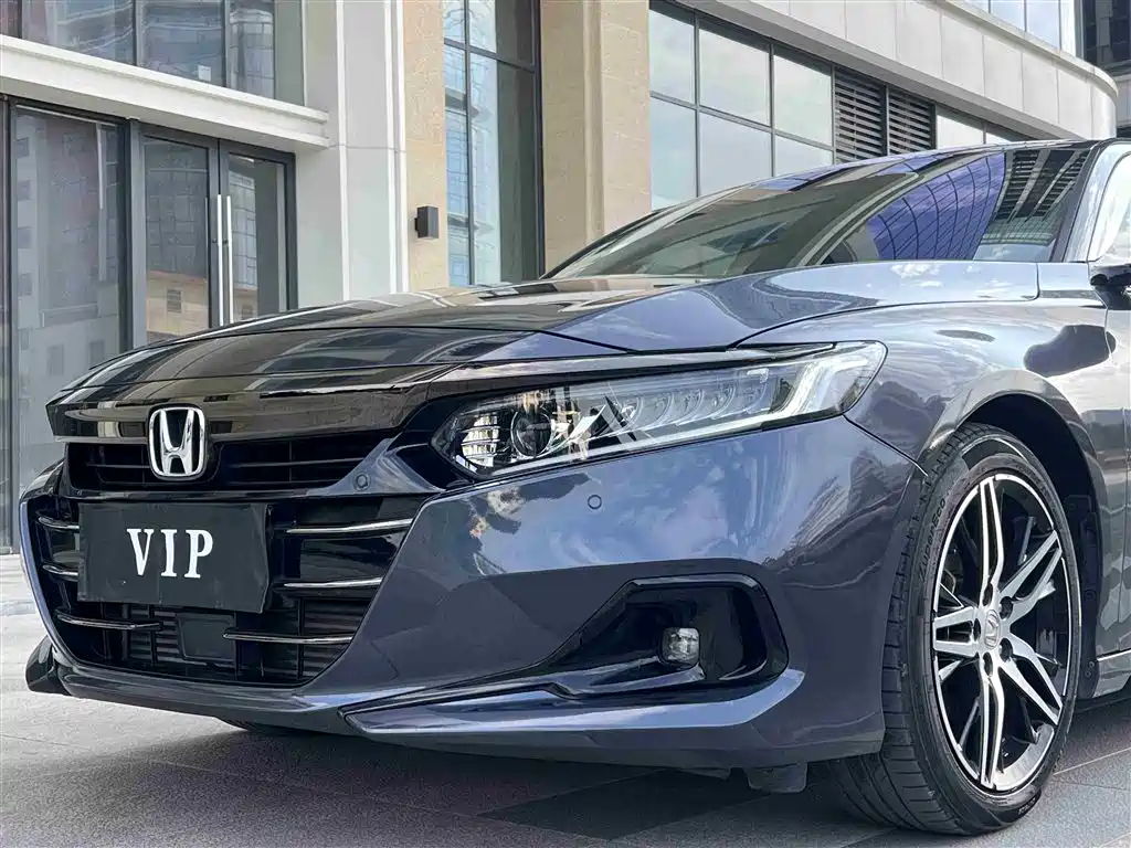 Honda Accord 2022 — фото 13
