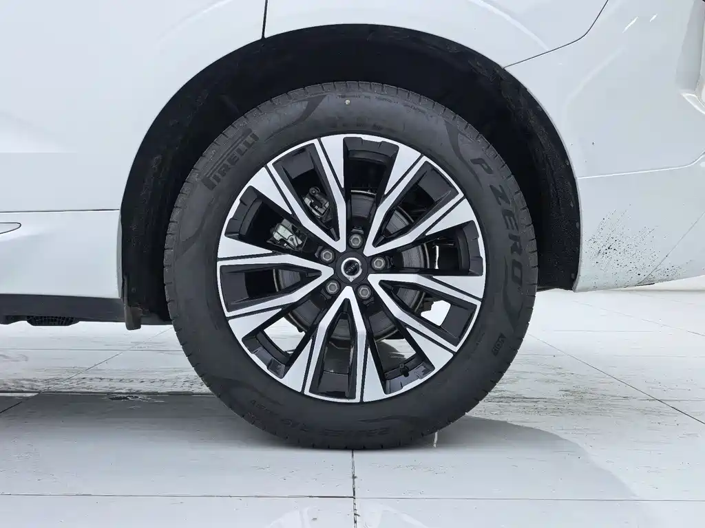 Volvo XC60 2024 — фото 28