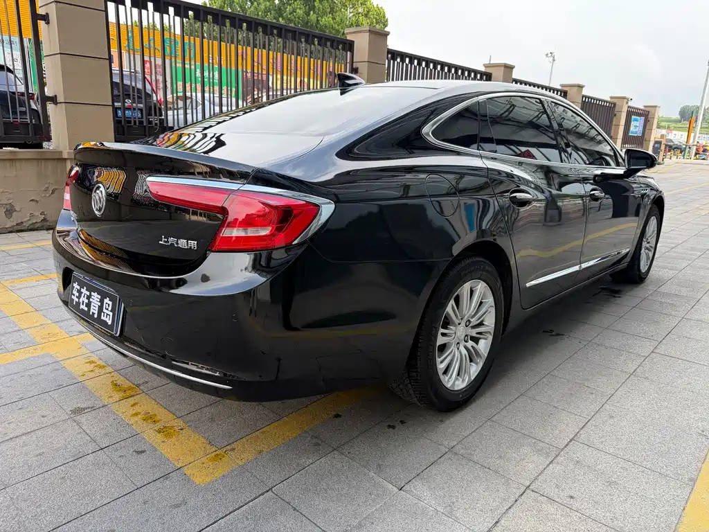 Buick LaCrosse 2019 — фото 19