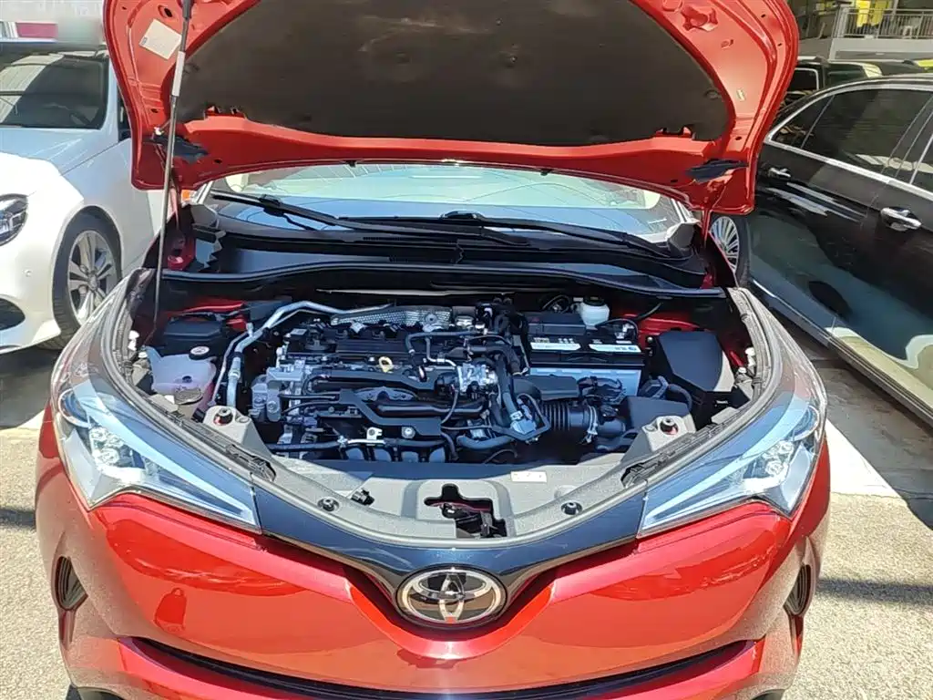 Toyota C-HR 2020 — фото 20