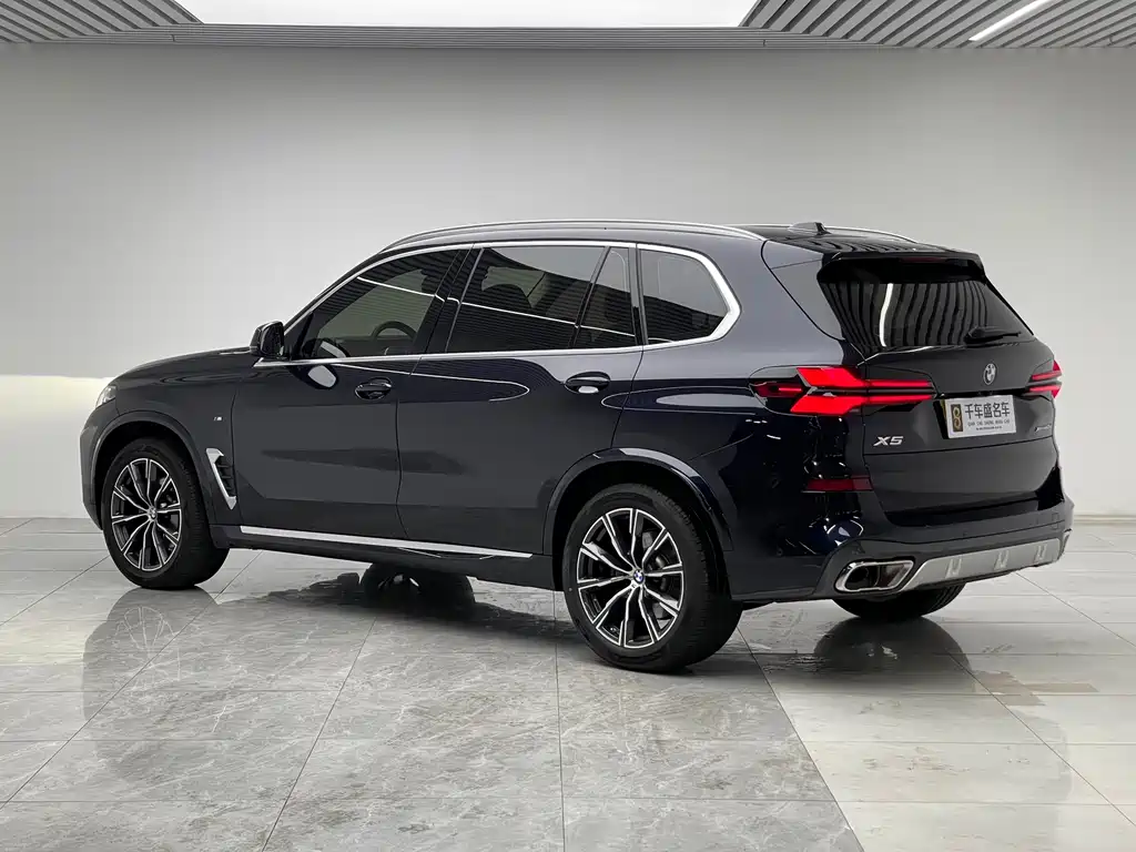 BMW X5 2025