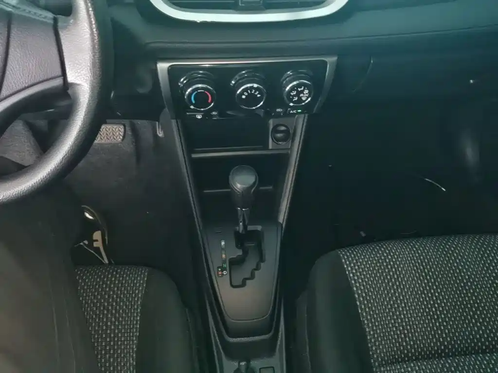 Toyota Vios 2017 — фото 14