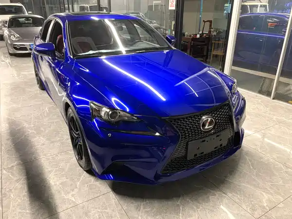 Lexus IS 2015
