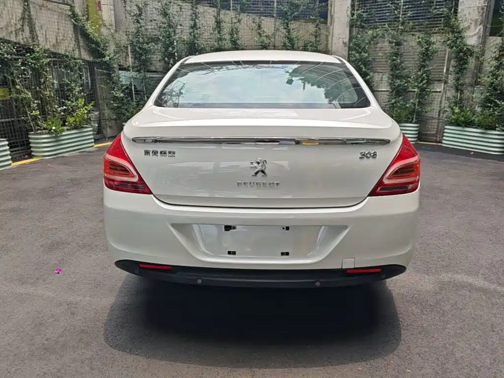 Peugeot 308 2015