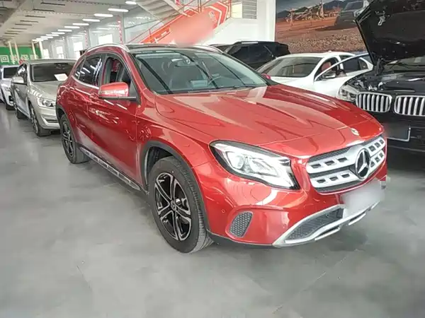 Mercedes-Benz GLA 2019