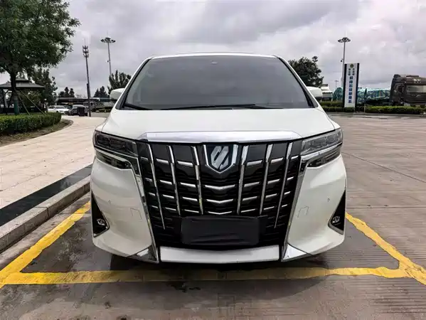 Toyota Alphard 2021