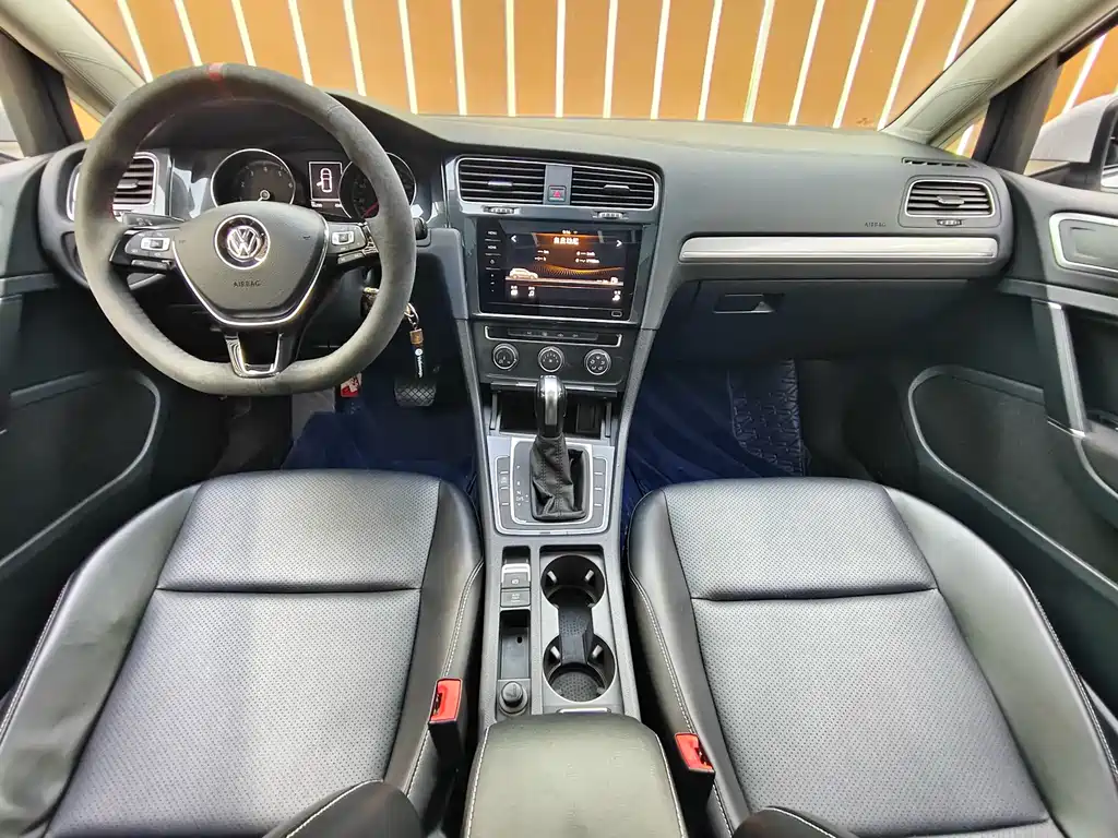 Volkswagen Golf 2020