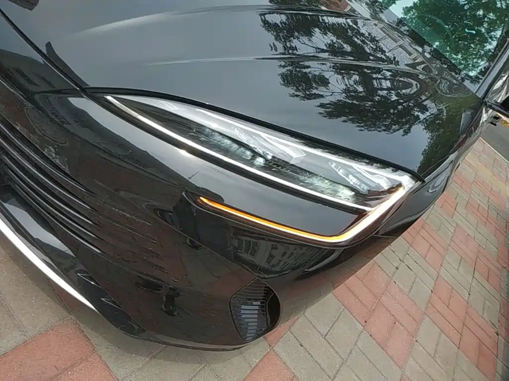 BYD Seal 07 DM-i 2025 — фото 24