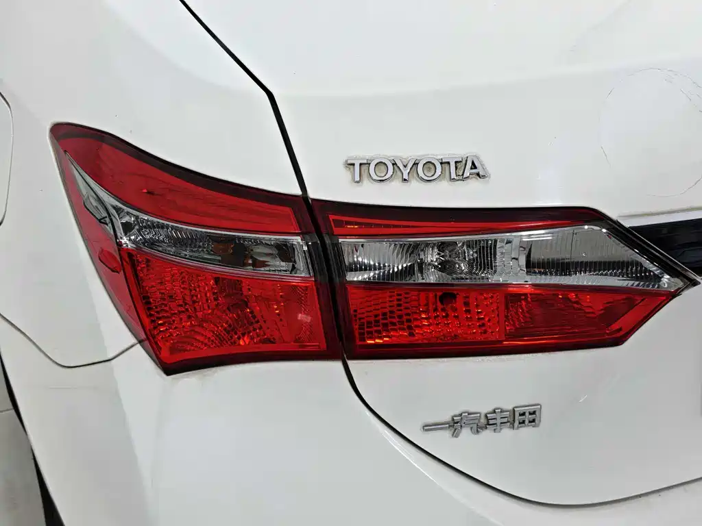 Toyota Corolla 2019 — фото 13