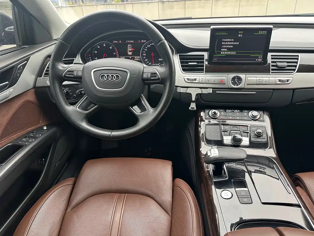 Audi A8 2014 — фото 17